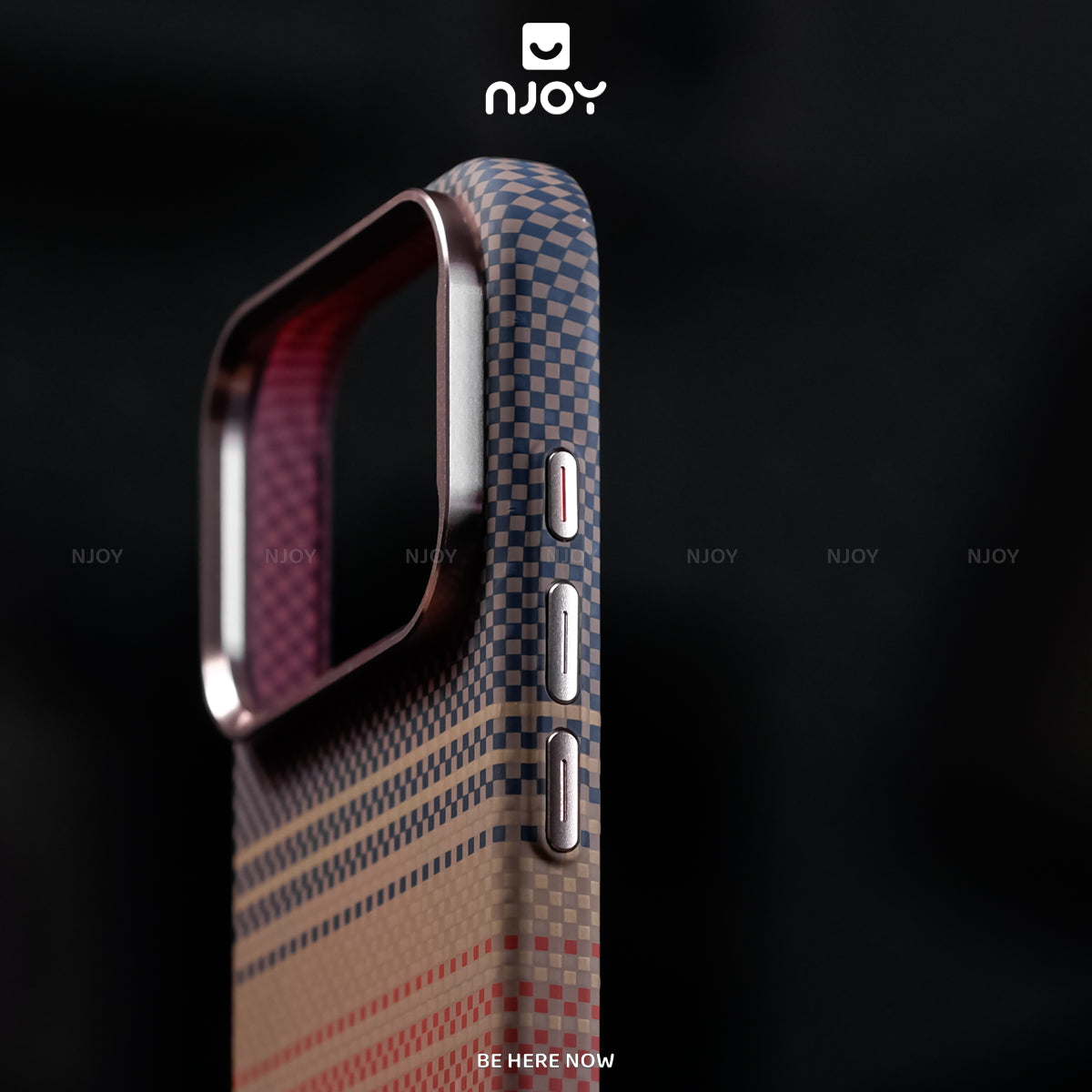 Ốp Carbon Magsafe Siêu Mỏng Họa Tiết 3D Nổi Cho iPhone 17 Pro Max 16 15 14 13