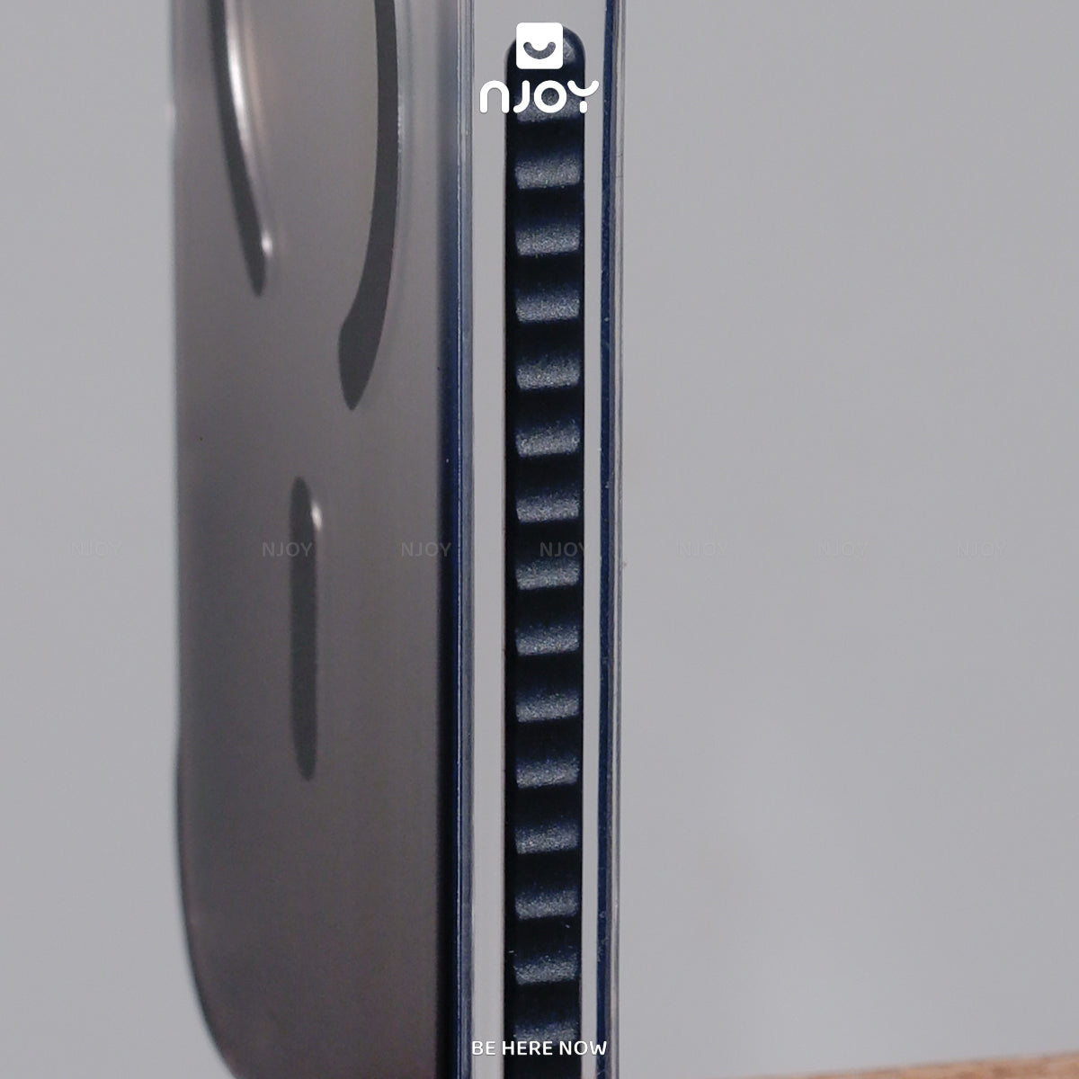 Ốp Magsafe Lưng Nhám Đổi Màu Gradient Ombre Cho iPhone 17 Pro Max 16 15 14 13