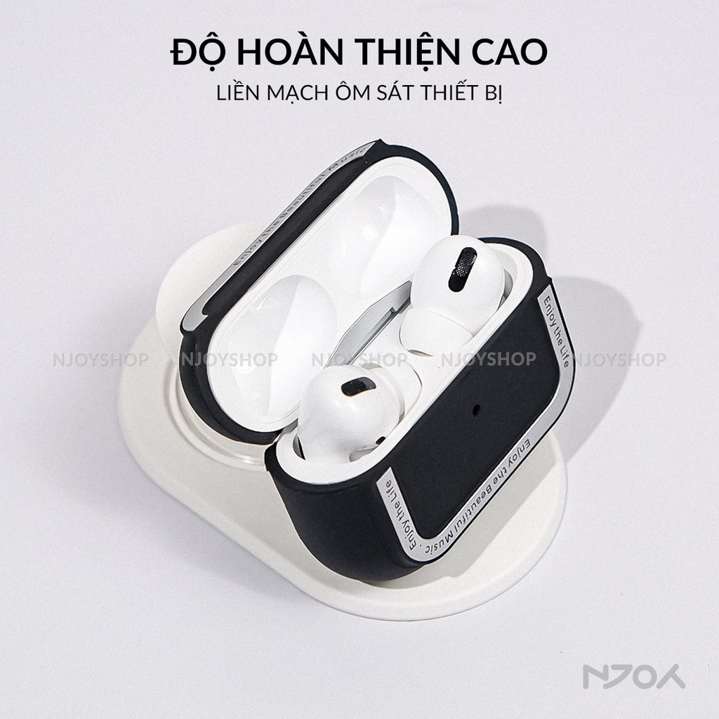Ốp Nhung Ahastyle Hỗ Trợ Magsafe Viền Kim Loại Kèm Móc Khóa Cho AirPods Pro 2