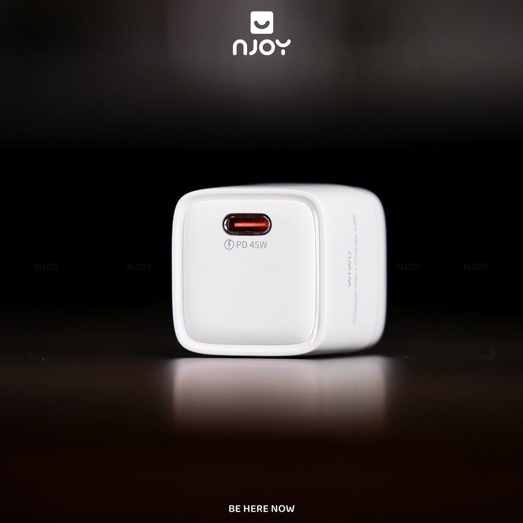 Củ Sạc Nhanh 45W GaN WiWu Cube Type C Pd Chân Gập Nhỏ Gọn Cho iPhone 18 Pro Max 17 16 Macbook iPad