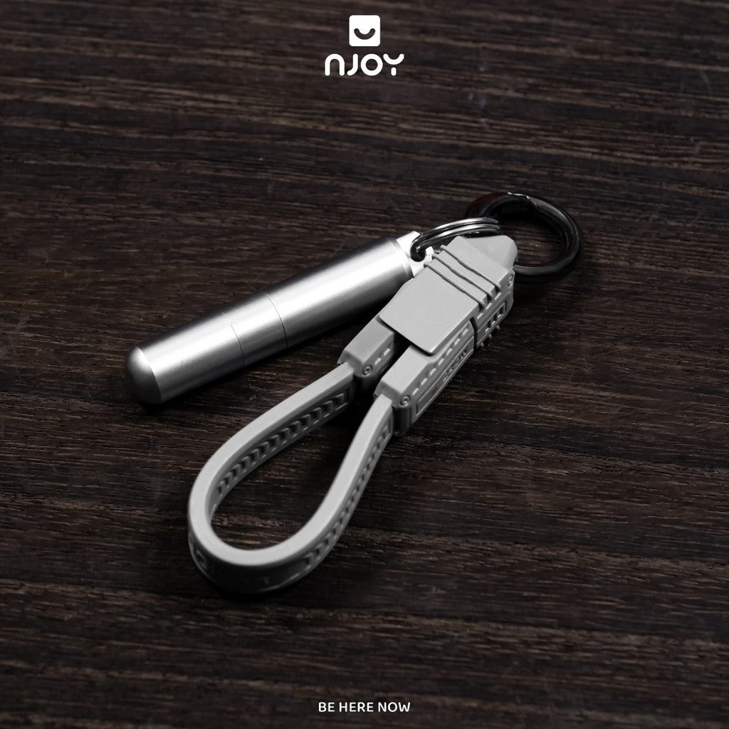 Bút Vệ Sinh Tai Nghe Airpods Que Chọc Sim Nhỏ Gọn Hợp Kim Nhôm Cao Cấp Móc Khóa Treo Tiện Lợi Njoy