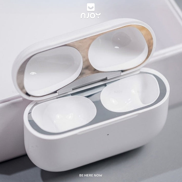 Miếng Dán Kim Loại Ahastyle Cao Cấp Chống Bụi Bảo Vệ Hộp Sạc Tai Nghe Airpods Pro 2 3 4