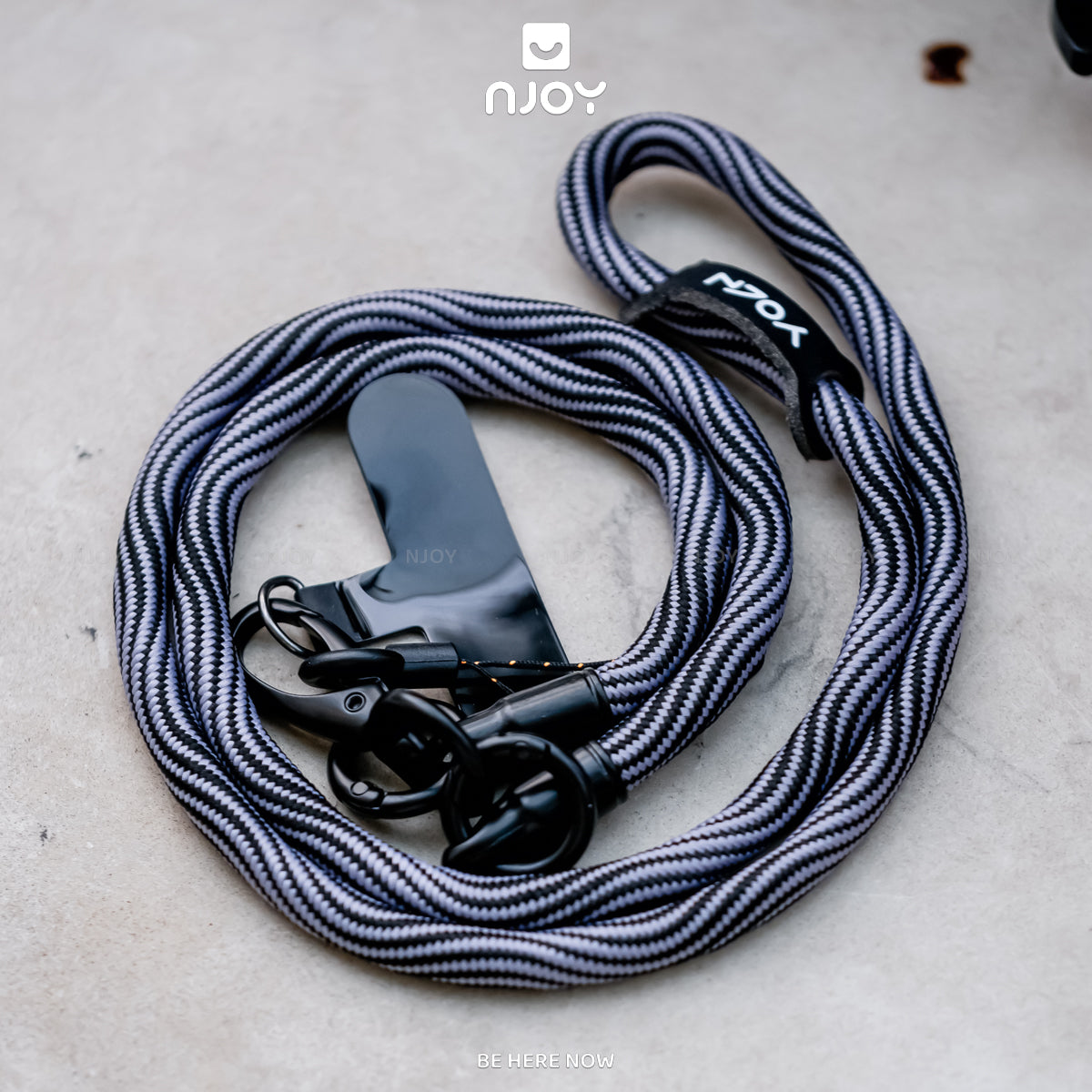 Bộ Dây Đeo Điện Thoại Nylon Siêu Bền Kèm Tag Treo Và Móc Khóa Dài 60cm