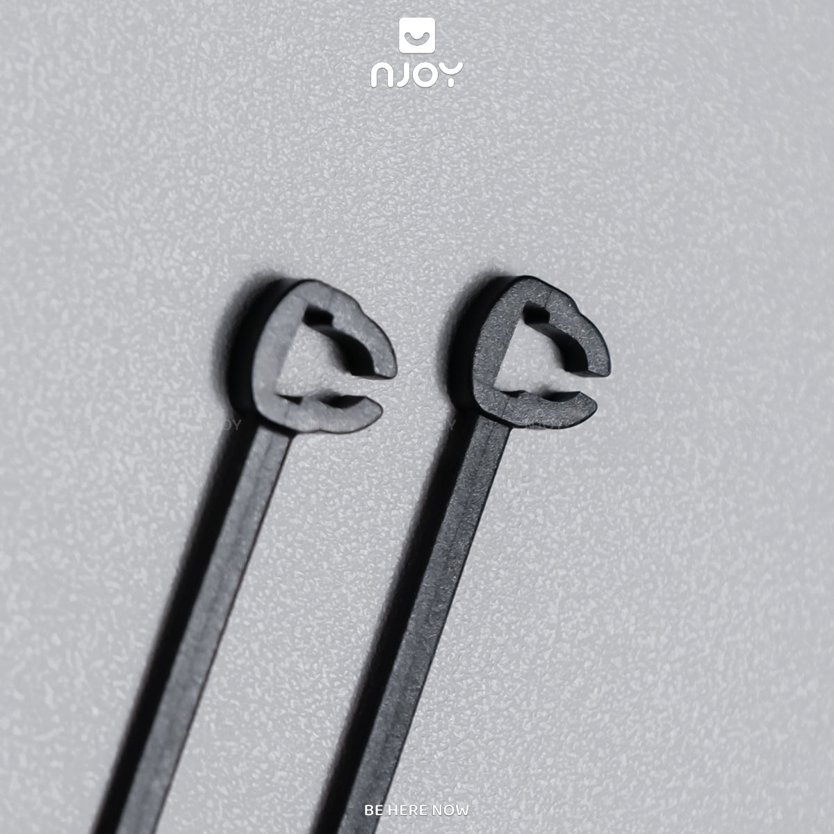 Đầu Chuyển Type C Sang Cổng Lightning 30W Njoy Dây Đeo Tiện Lợi Cho iPhone 17 Pro Max 16 15 14 13 12