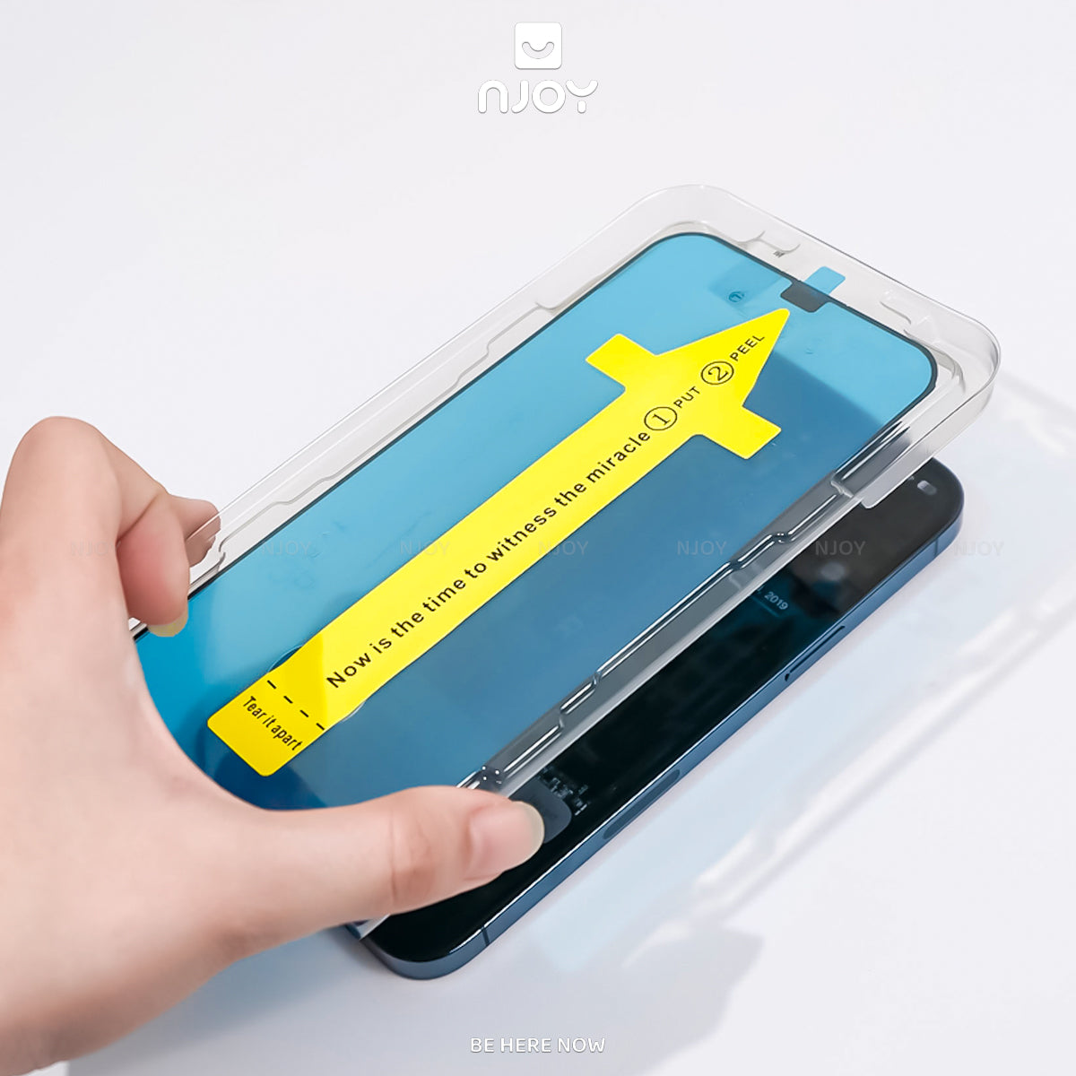 Kính Cường Lực Trong Suốt Khung Dán Cho iPhone 17 Pro Max 16 15 14 13 12 11