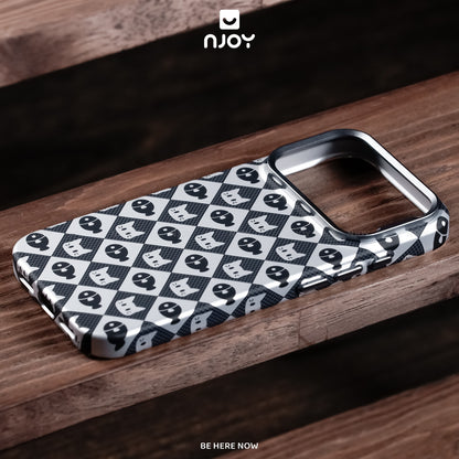 Ốp Carbon Magsafe Siêu Mỏng In Hình Mèo Nút Bấm Kim Loại Cho iPhone 17 Pro Max 16 15 14 13