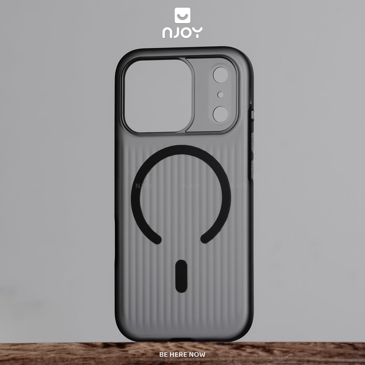 Ốp Lưng Nhám Chống Vân Tay Hỗ Trợ Sạc Không Dây Từ Tính Cho iPhone 17 Pro Max 16 15 14 13 12