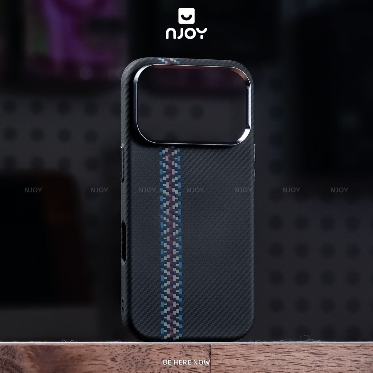 Ốp Carbon Magsafe Siêu Mỏng Họa Tiết Sọc Nổi 3D Cho Điện Thoại iPhone 17 Pro Max 16 15 14 13