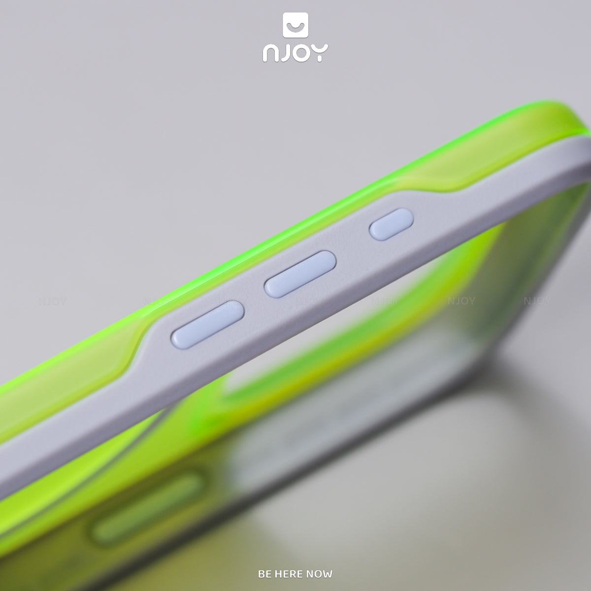 Ốp Lưng Magsafe Nhám Phản Quang Neo Chống Sốc Cho iPhone 16 Pro Max 15 14 13 12