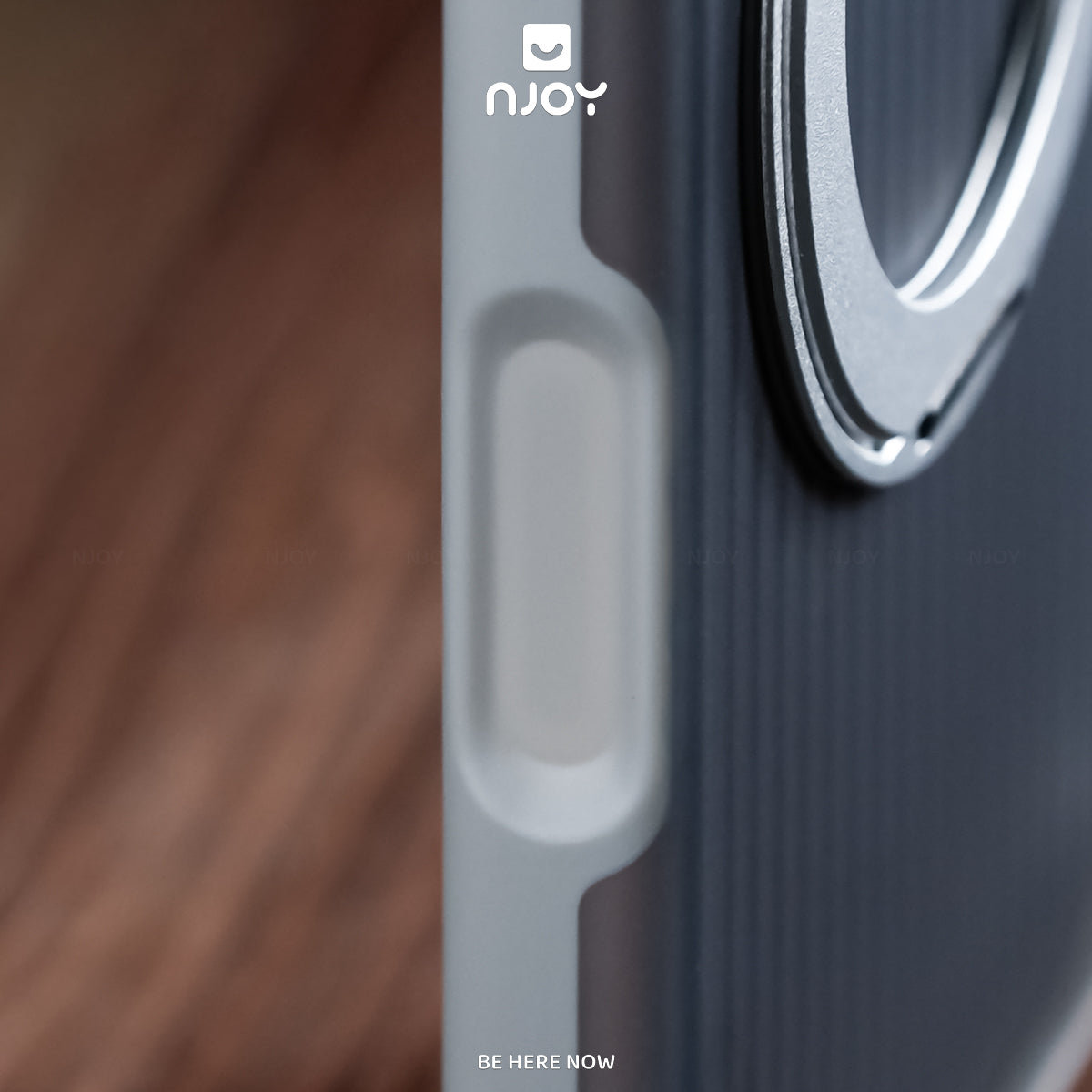 Ốp Lưng Kiêm Giá Đỡ Xoay 360 Độ Hỗ Trợ Sạc Không Dây Từ Tính Cho Điện Thoại iPhone 17 Pro Max 16 15 14