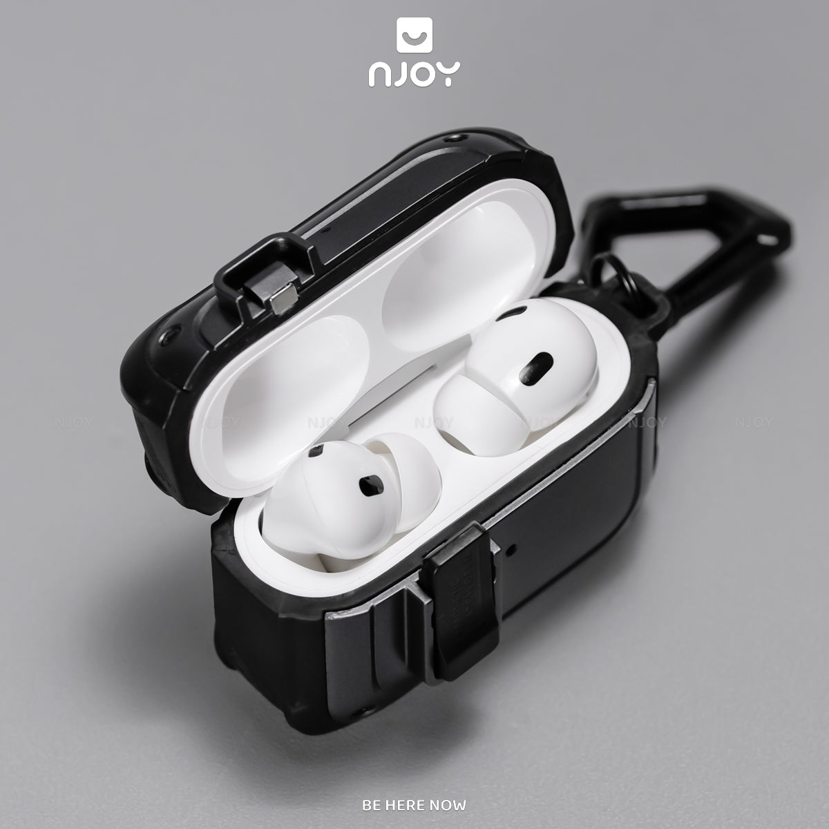 Ốp Tai Nghe AirPods Pro 3 2 4 Cyberlock Nút Bấm Kim Loại Từ Tính Kèm Móc Khóa Chống Sốc