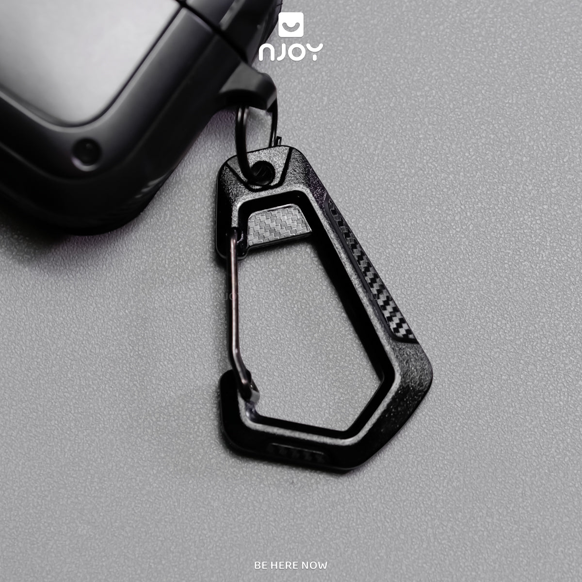 Ốp Tai Nghe AirPods Pro 3 2 4 Cyberlock Nút Bấm Kim Loại Từ Tính Kèm Móc Khóa Chống Sốc