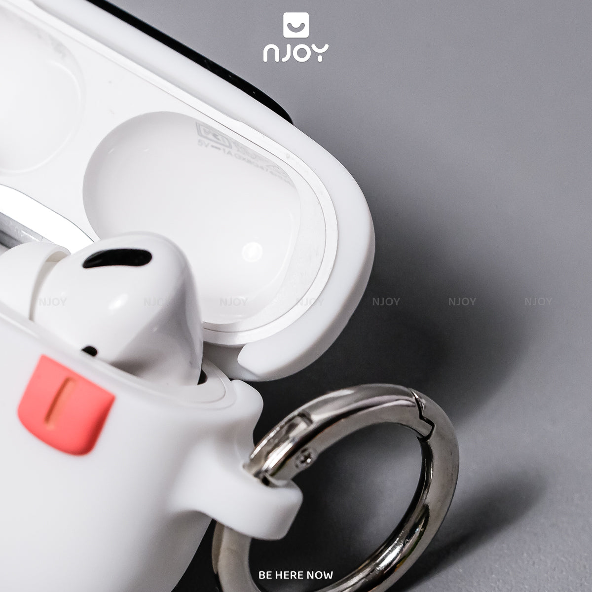 Ốp Silicon In Hình Gấu Dễ Thương Chống Sốc Kèm Móc Khóa Cho AirPods Pro 3 2