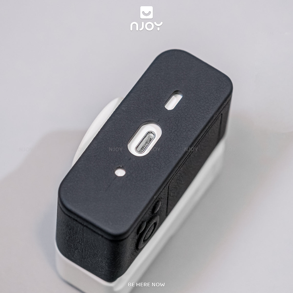 Ốp Silicon In Hình Retro Camera Kèm Móc Khóa Cho Tai Nghe AirPods Pro 3 2 Airpods 4