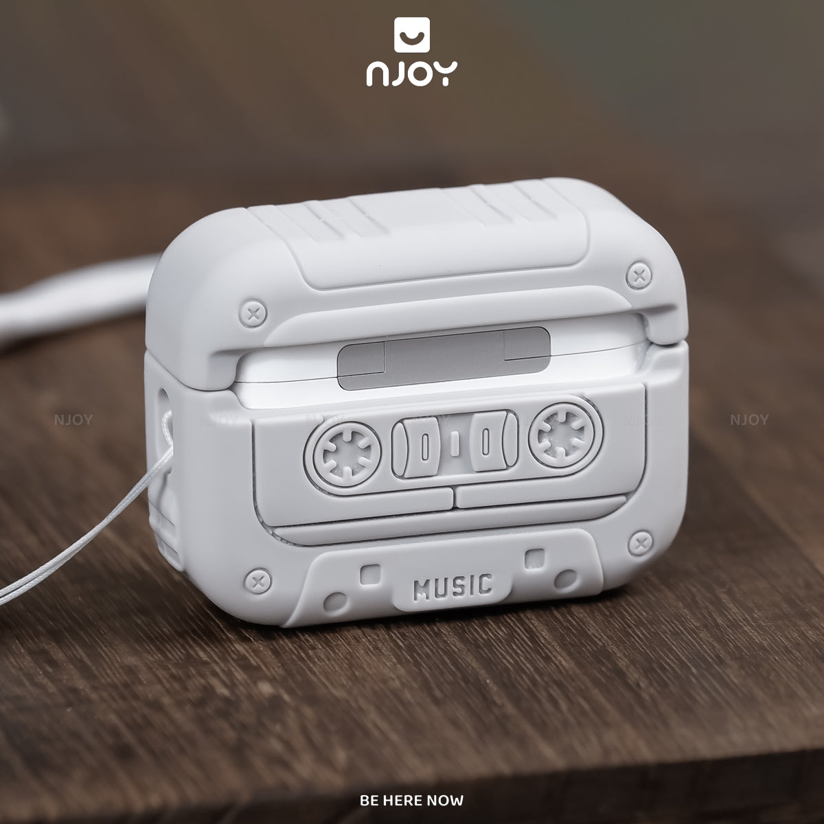 Ốp In Hình Máy Nghe Nhạc Cassette Cổ Điển Retro Kèm Dây Đeo Cho Airpods Pro 3 2 Airpods 4