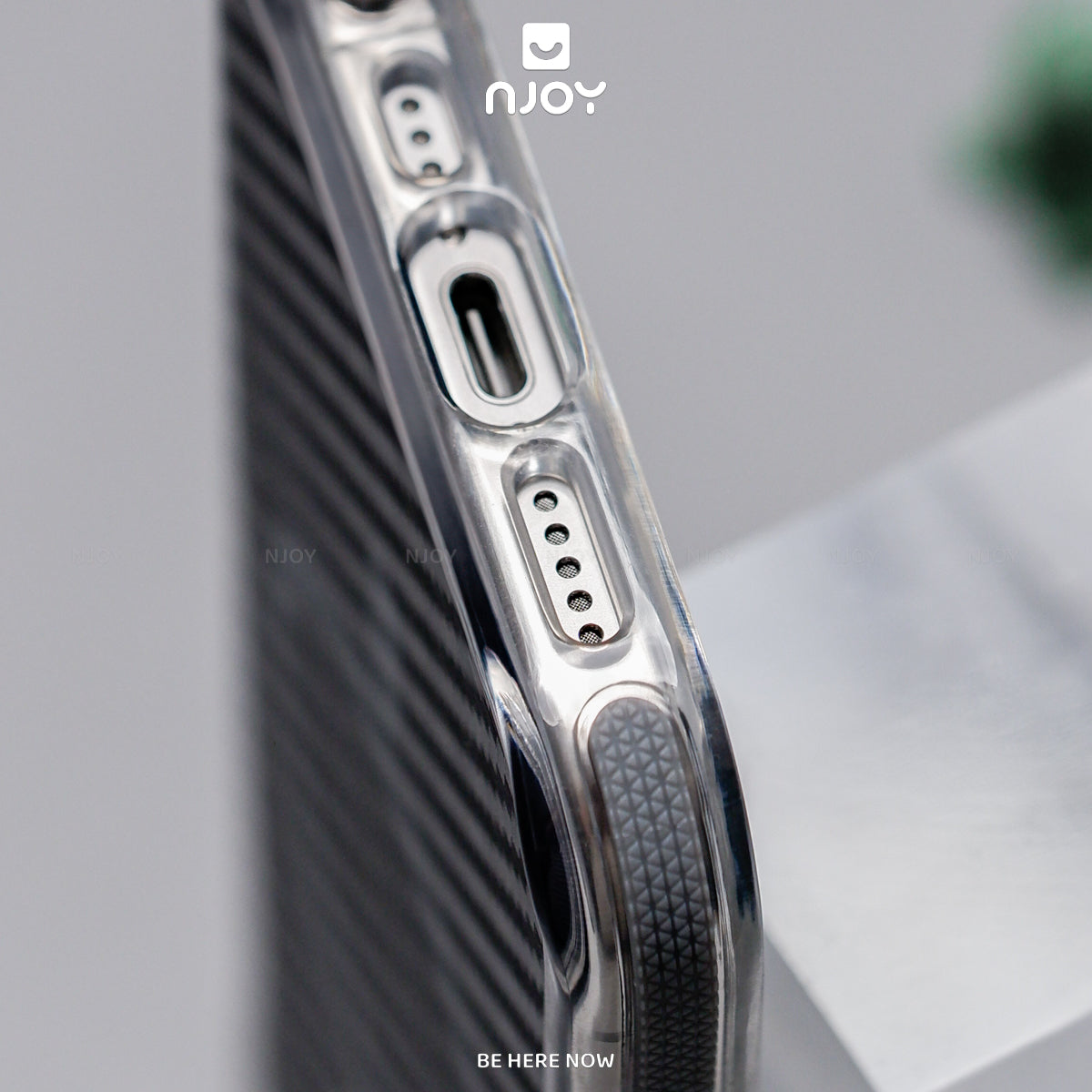 Ốp Magsafe Carbon Lưng Nhám Viền Chống Trượt Cho iPhone 17 Pro Max 16 15