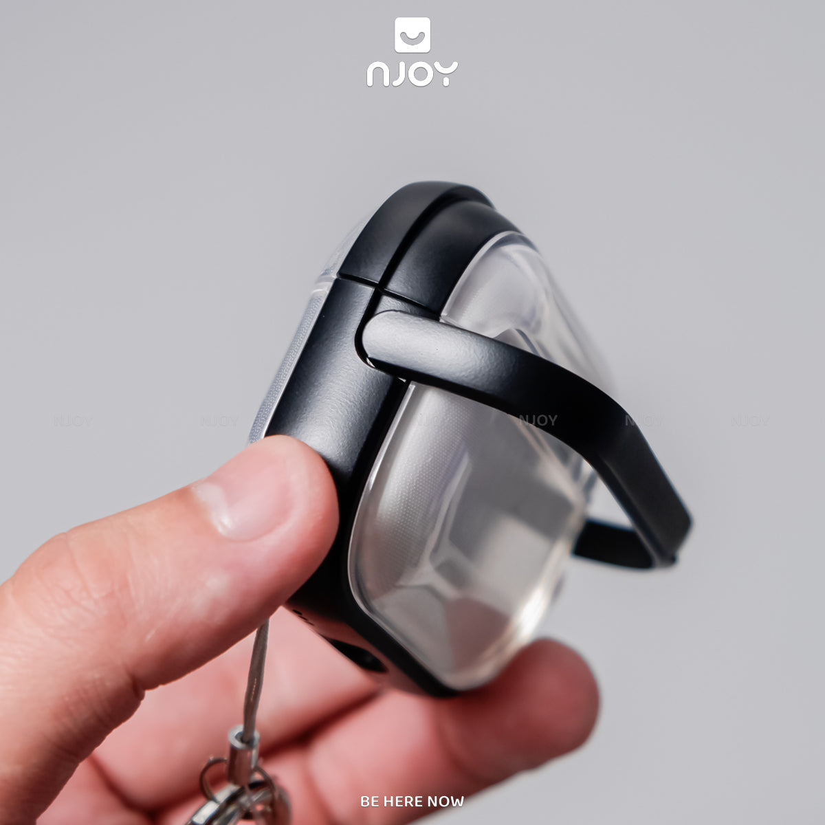 Ốp Trong Suốt Khóa Cài Viền Màu Hỗ Trợ Sạc Không Dây Kèm Móc Khóa Cho AirPods Pro 2 3