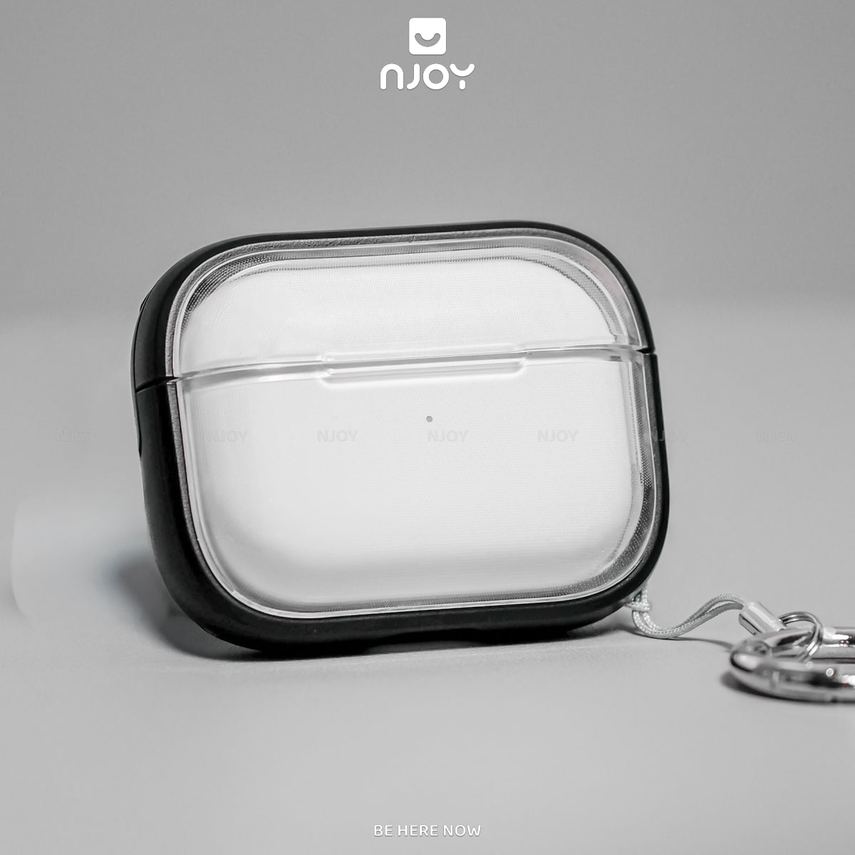 Ốp Trong Suốt Khóa Cài Viền Màu Hỗ Trợ Sạc Không Dây Kèm Móc Khóa Cho AirPods Pro 2 3