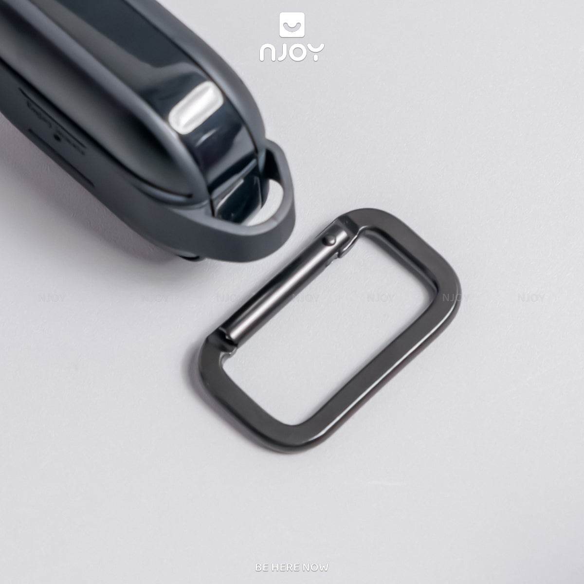 Ốp Hợp Kim Nhôm Ahastyle Viền Silicon Kèm Móc Khóa Cho Tai Nghe AIrpods Pro 2 3 4