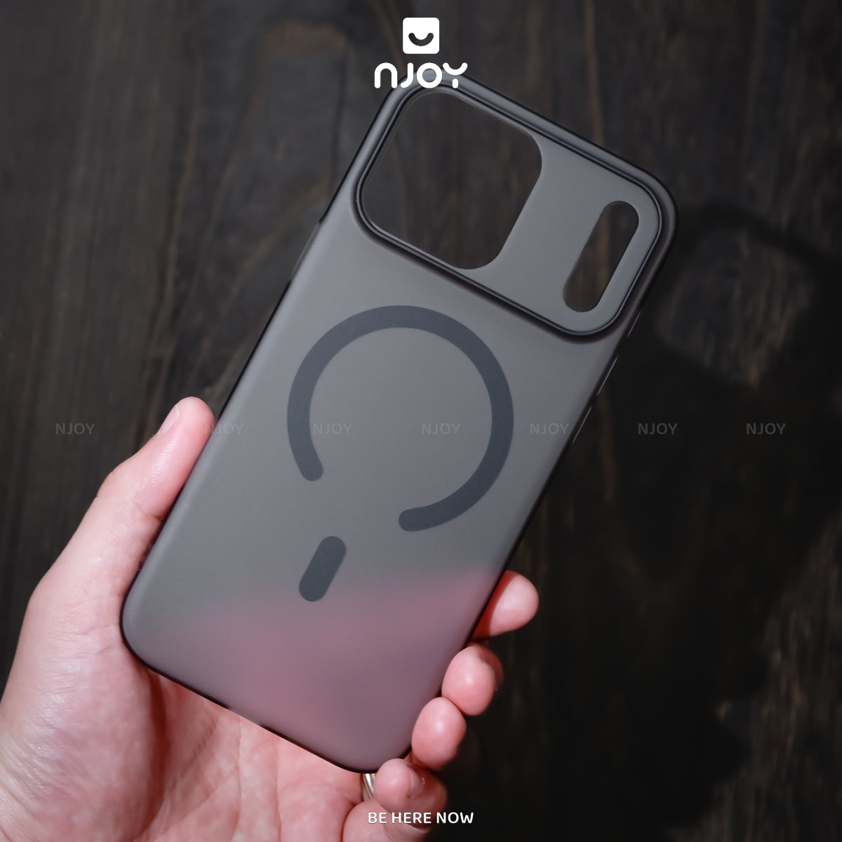 Ốp Magsafe Siêu Mỏng Nhám Mờ Chống Vân Tay Cho iPhone 12 13 14 15 16 17 Pro Max