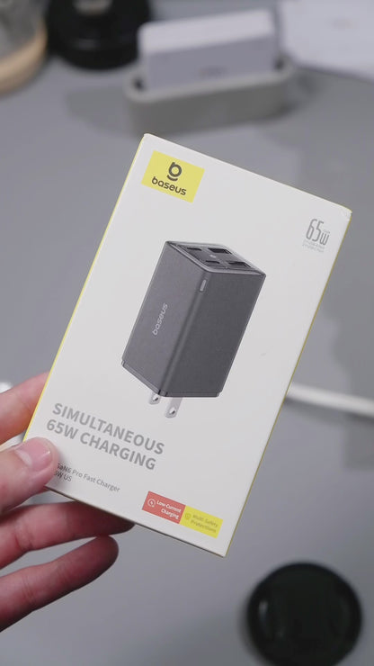 Củ Sạc Nhanh 65W Baseus GaN6 Pro Nhỏ Gọn 2 Cổng Type C & USB Kèm Cáp C to C