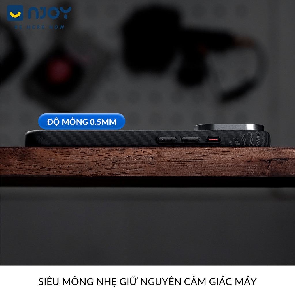 Ốp Carbon Nhám Chống Vân Tay Siêu Mỏng Bảo Vệ Camera Cho Điện Thoại iPhone 17 Pro Max 16 15 14 13