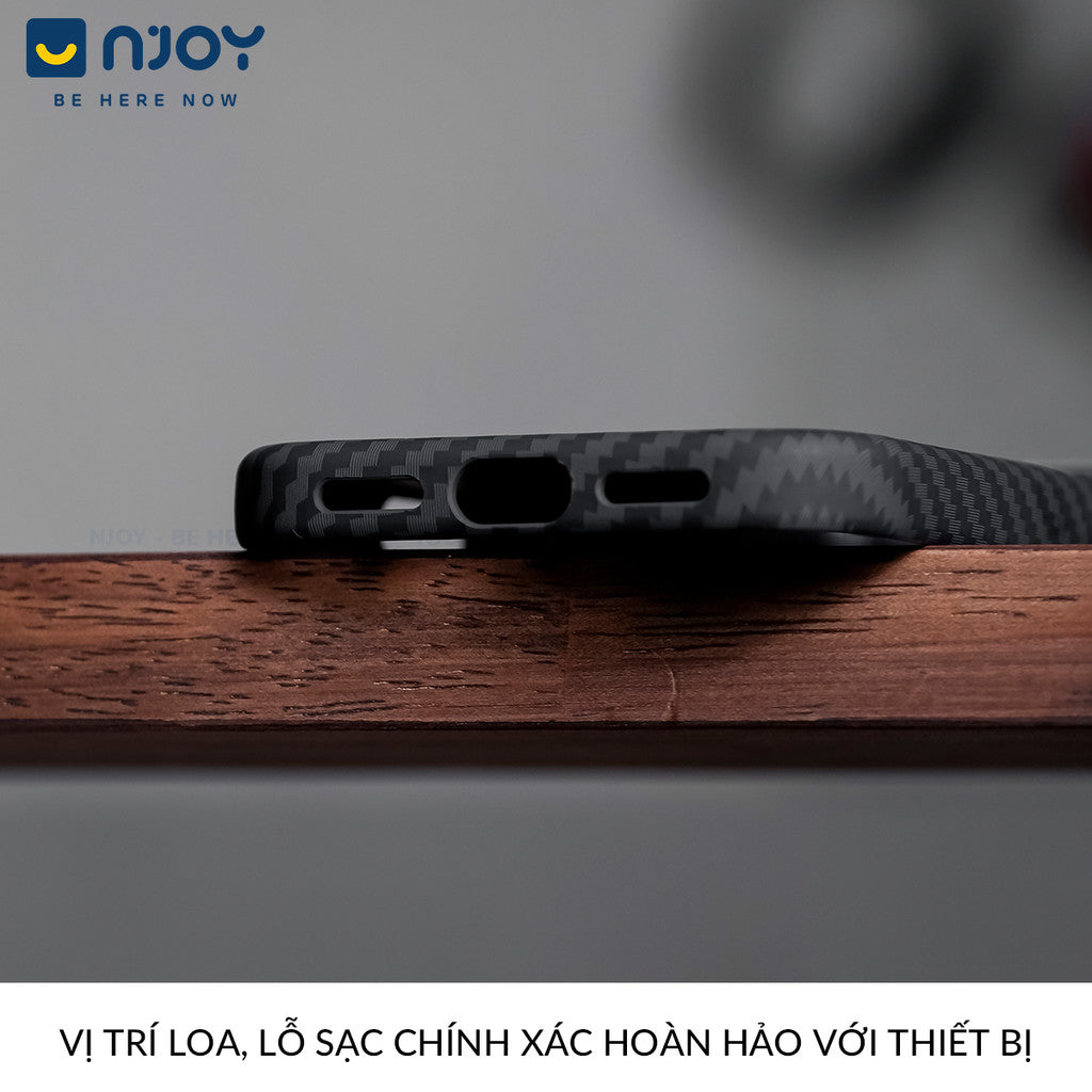 Ốp Carbon Nhám Chống Vân Tay Siêu Mỏng Bảo Vệ Camera Cho Điện Thoại iPhone 17 Pro Max 16 15 14 13