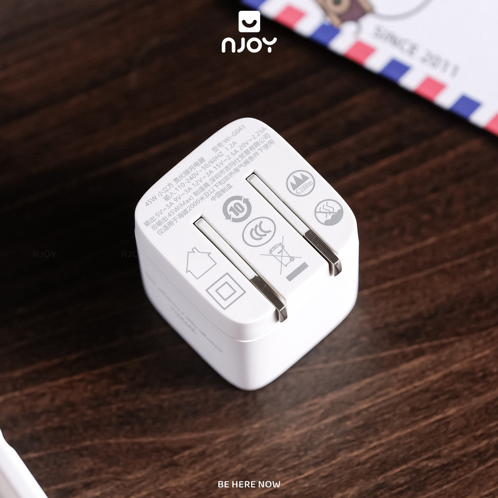 Củ Sạc Nhanh 45W GaN WiWu Cube Type C Pd Chân Gập Nhỏ Gọn Cho iPhone 18 Pro Max 17 16 Macbook iPad
