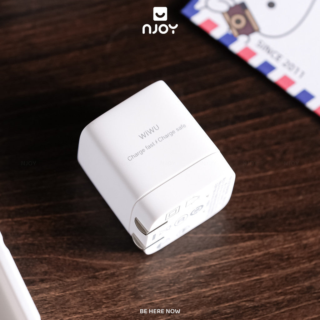 Củ Sạc Nhanh 45W GaN WiWu Cube Type C Pd Chân Gập Nhỏ Gọn Cho iPhone 18 Pro Max 17 16 Macbook iPad