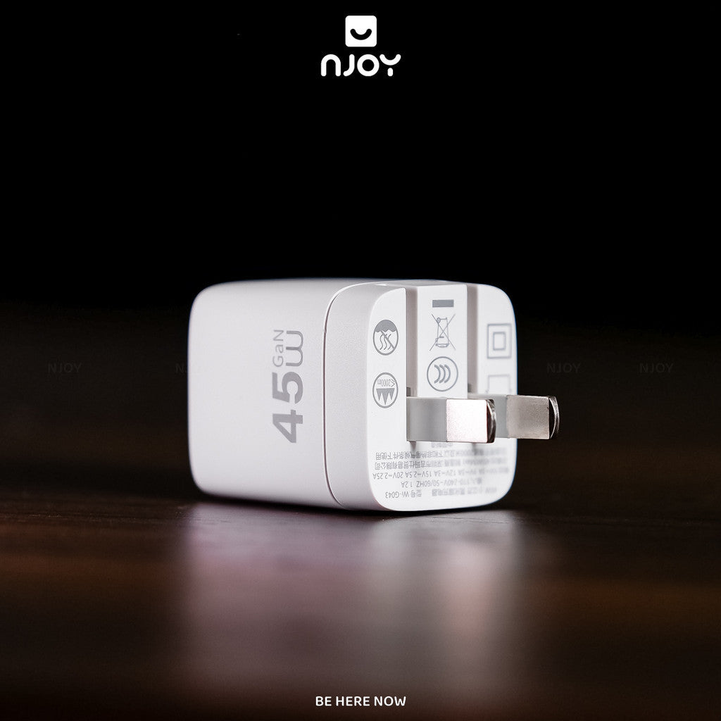 Củ Sạc Nhanh 45W GaN WiWu Cube Type C Pd Chân Gập Nhỏ Gọn Cho iPhone 18 Pro Max 17 16 Macbook iPad